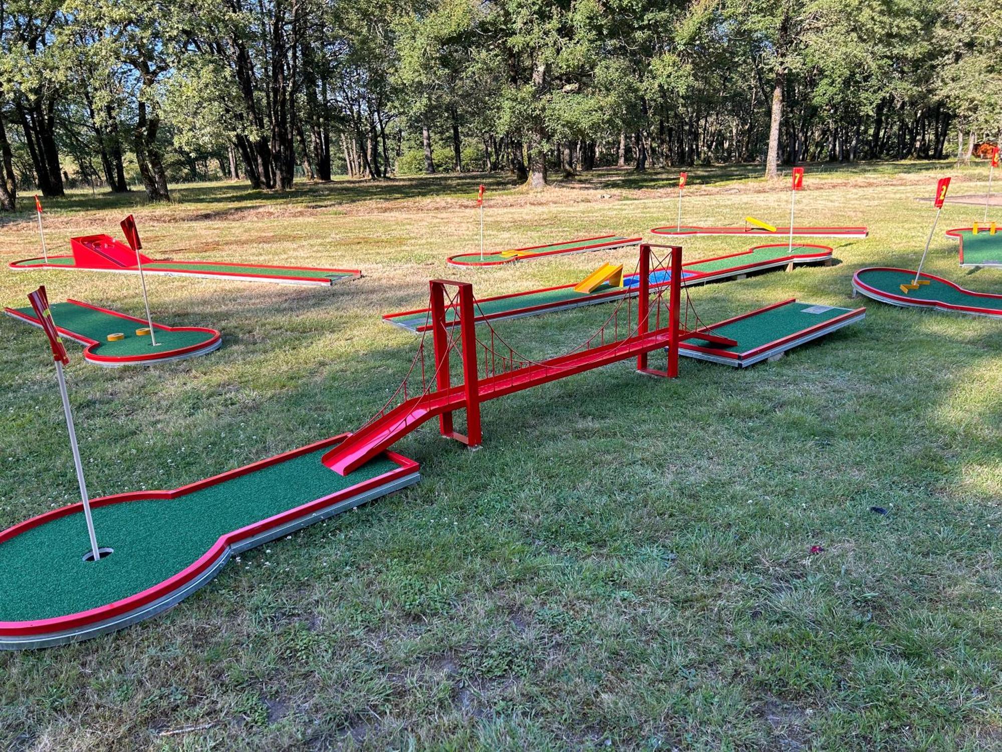 Camping Les Petites Minaudieres Coussay-les-Bois المظهر الخارجي الصورة