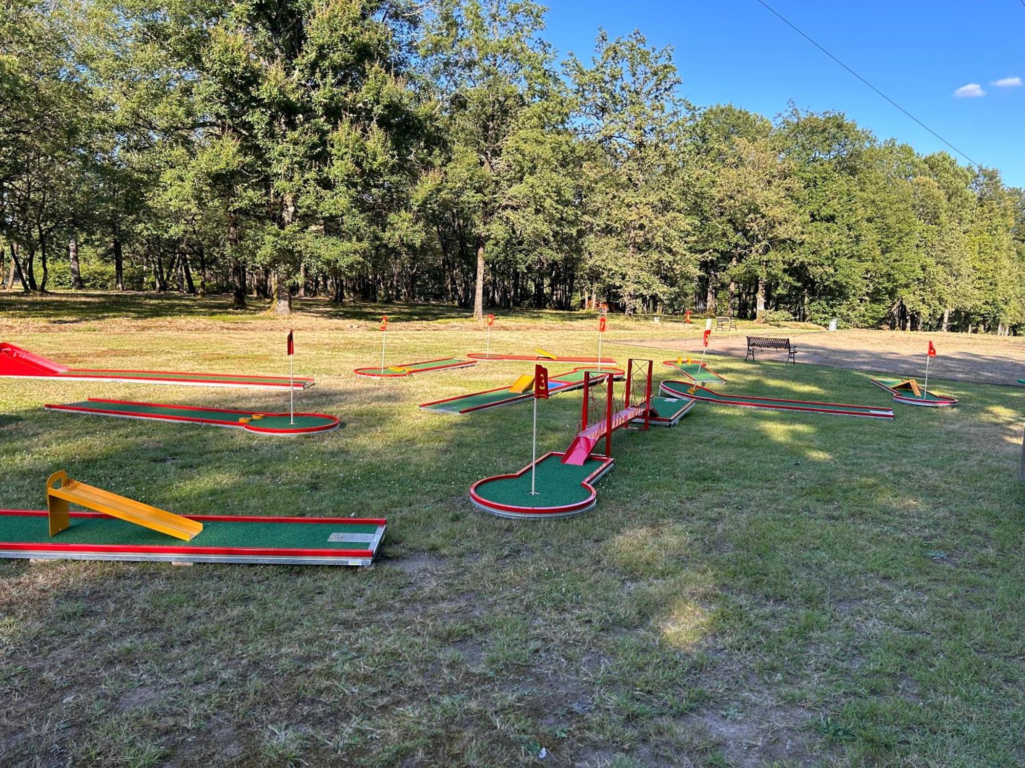 Camping Les Petites Minaudieres Coussay-les-Bois المظهر الخارجي الصورة