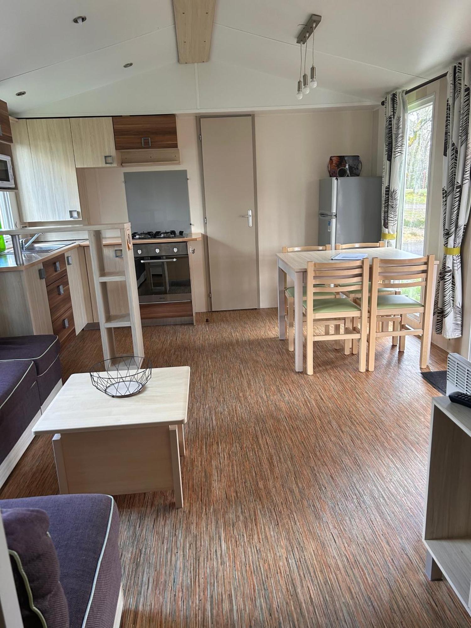 Camping Les Petites Minaudieres Coussay-les-Bois الغرفة الصورة