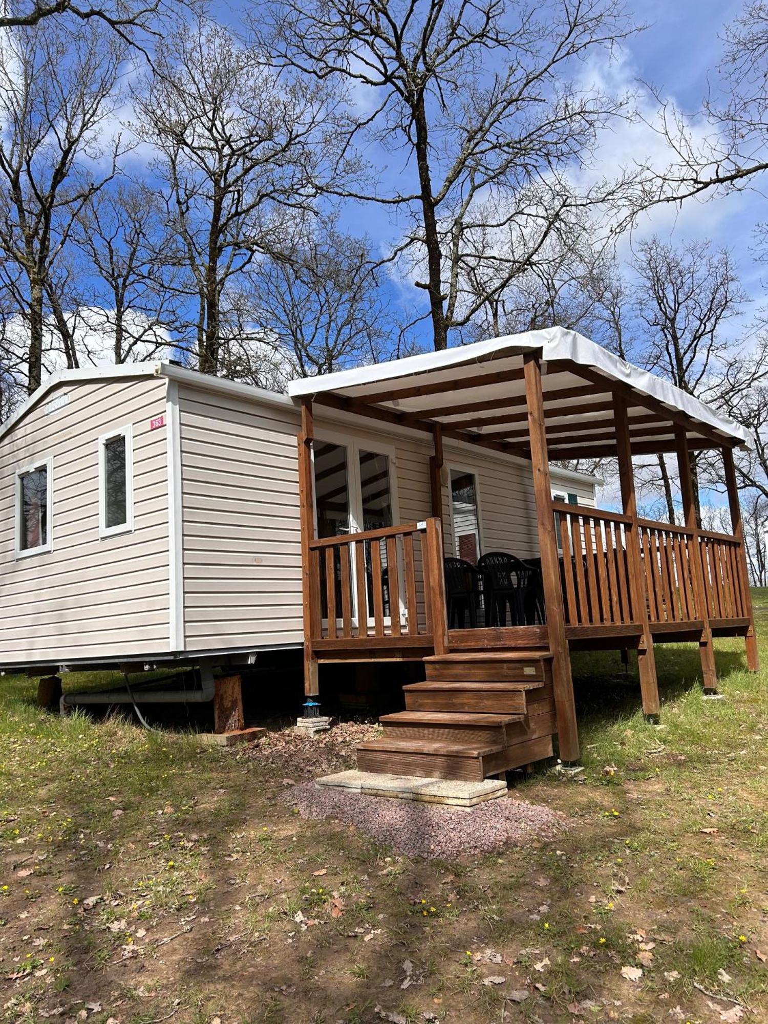 Camping Les Petites Minaudieres Coussay-les-Bois الغرفة الصورة
