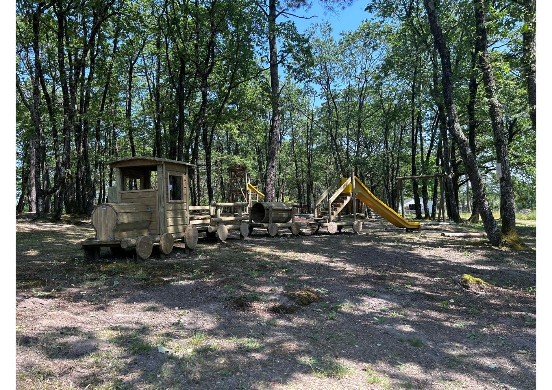 Camping Les Petites Minaudieres Coussay-les-Bois المظهر الخارجي الصورة